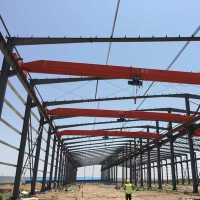Insulated Prefabricated Steel Workshop with Painted or Galvanized H Steel Frame