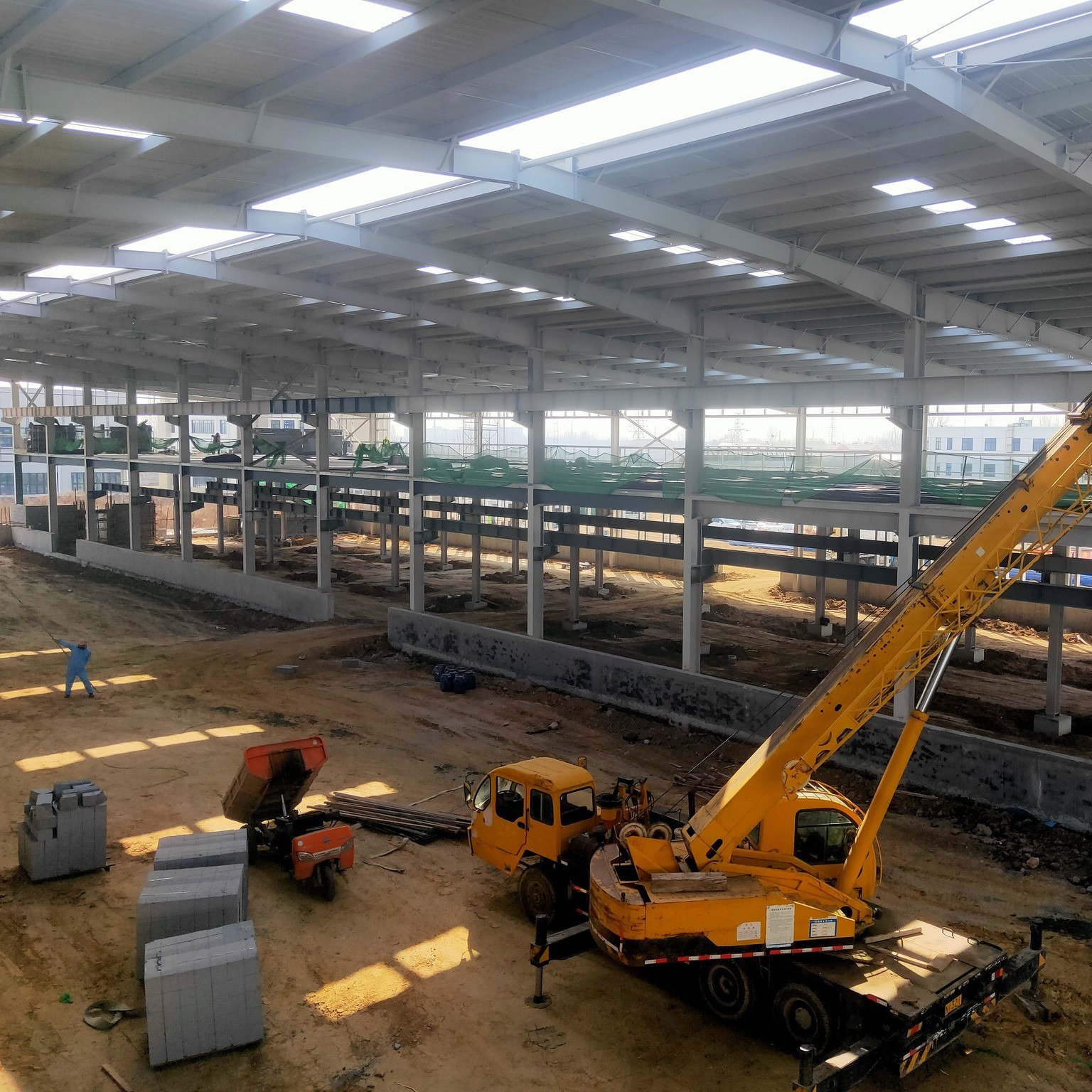 Galvanized Metal Frame Workshop H Section Steel Strong Earthquake Resistance